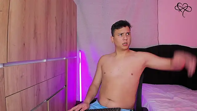 ANDREZALVAREZ online show from January 14, 11:42 pm