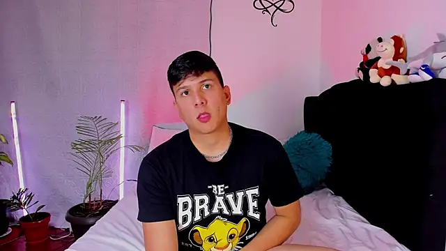 ANDREZALVAREZ online show from April 9, 11:10 pm