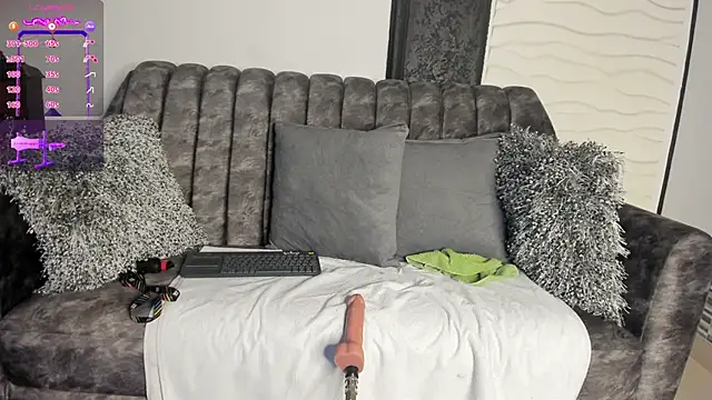 Snapshot of kinky_polar chatting on December 7, 1:58 am kinky polar online show from December 7, 1:58 am