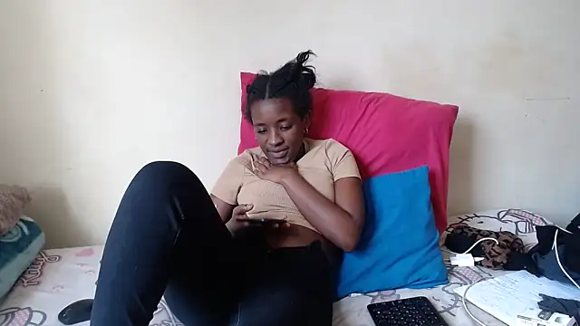 SexyRed18 online show from September 29, 2:00 pm
