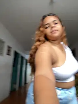 Snapshot of Evabigass chatting on November 29, 1:58 pm Evabigass online show from November 29, 1:58 pm