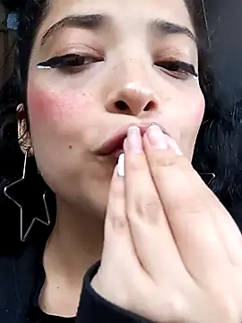 Snapshot of Elvishcassie_ chatting on January 23, 7:07 pm Elvishcassie online show from January 23, 7:07 pm