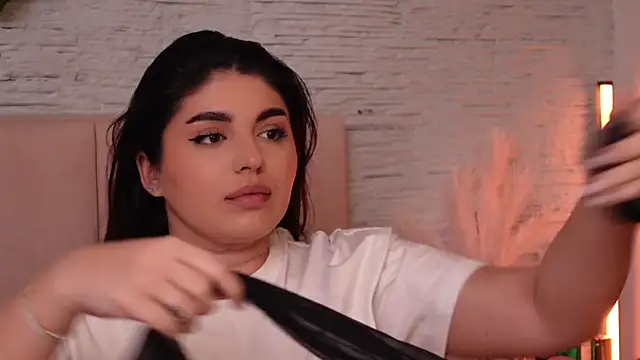 RachelSwaan online show from January 2, 2:13 pm