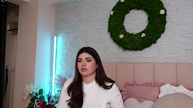 RachelSwaan online show from April 21, 6:52 am