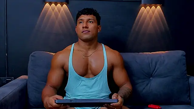 CallumMuscle online show from February 5, 2:51 am