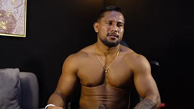 CallumMuscle online show from April 10, 2:06 am