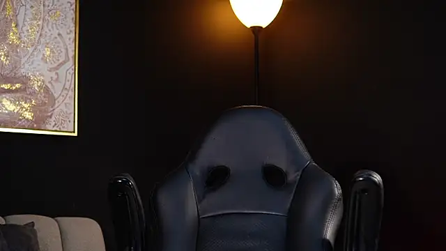 CallumMuscle online show from April 18, 9:46 am