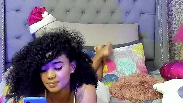 evafoxs online show from January 5, 11:15 am