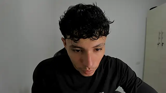 enzo sloran online show from April 2, 7:44 pm