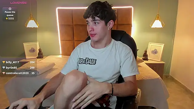 AlejooTwink online show from November 19, 6:24 am