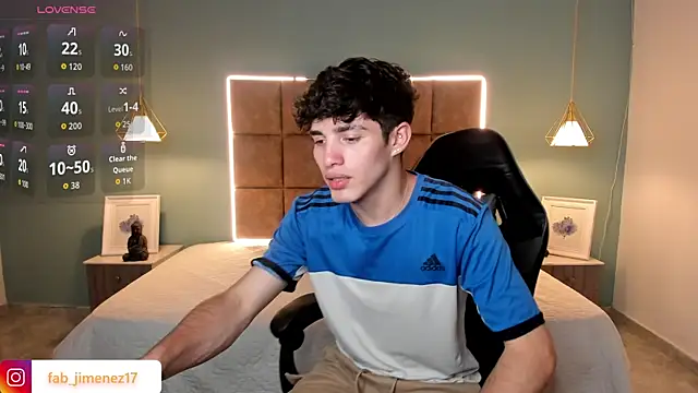 AlejooTwink online show from April 12, 12:15 am