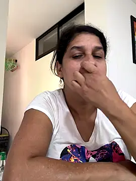 siri duque online show from November 23, 3:56 pm