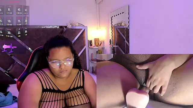 MhiaRey online show from October 15, 1:00 pm