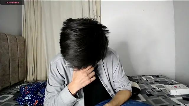 Yellowpokemon23 online show from November 14, 3:16 am