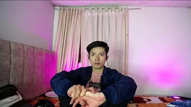 Yellowpokemon23 online show from February 26, 2:32 am