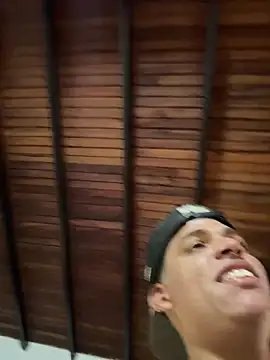 Leo bunny hot online show from December 1, 8:58 pm