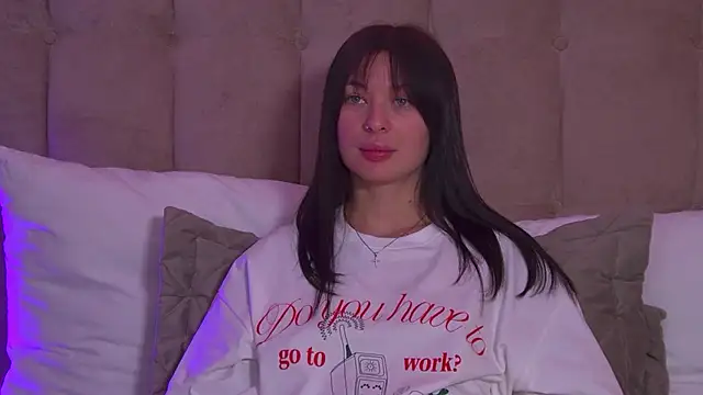 AlexandraBloom online show from January 26, 9:29 pm