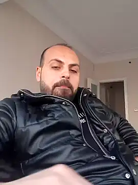 Snapshot of krzantem3454 chatting on December 5, 1:28 pm krzantem3454 online show from December 5, 1:28 pm