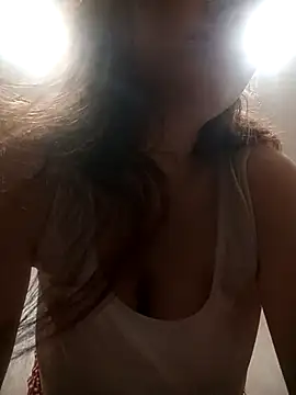 Snapshot of Aria__Dark chatting on December 5, 1:03 am Aria Dark online show from December 5, 1:03 am