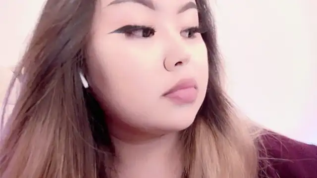 amelia sunlight online show from April 4, 6:27 pm