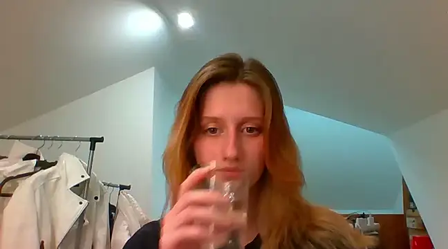 LUNA delight online show from December 11, 2:44 pm