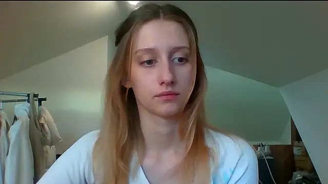 LUNA delight online show from January 3, 8:10 am