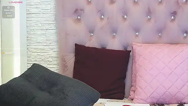 Snapshot of SophiaStarr chatting on January 30, 2:38 am SophiaStarr online show from January 30, 2:38 am