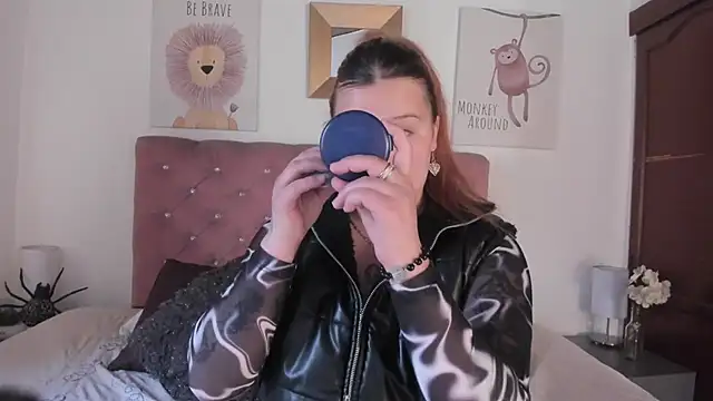 CelessteRedds online show from November 4, 11:20 am