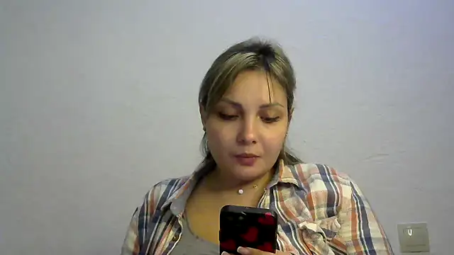 Snapshot of Iskor_ka chatting on December 13, 8:15 pm Iskor ka online show from December 13, 8:15 pm