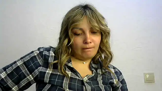 Snapshot of Iskor_ka chatting on December 21, 7:27 pm Iskor ka online show from December 21, 7:27 pm