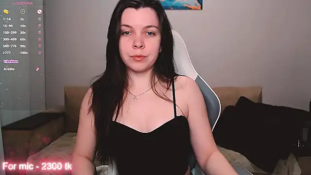 lunalovesu online show from February 9, 6:23 pm