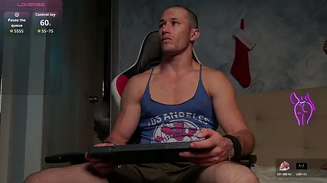 AxelFairchaild online show from December 21, 2:24 pm