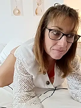 Snapshot of misslynexxx chatting on February 8, 3:04 pm misslynexxx online show from February 8, 3:04 pm