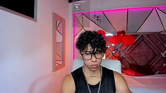 AkazaBoy  online show from February 14, 3:54 am