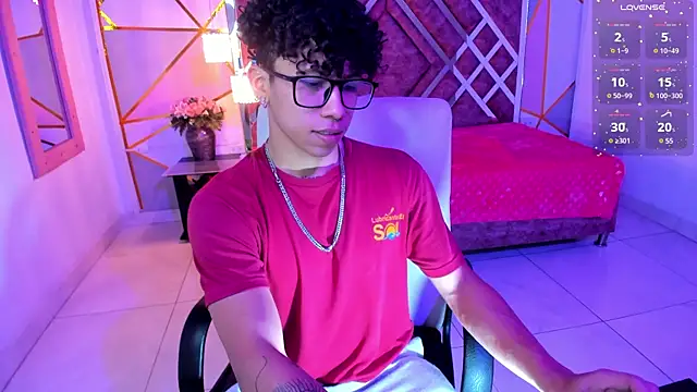 AkazaBoy  online show from March 4, 4:17 am