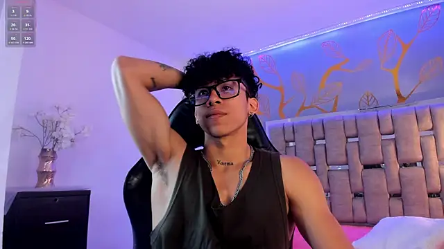 AkazaBoy  online show from September 15, 7:58 pm