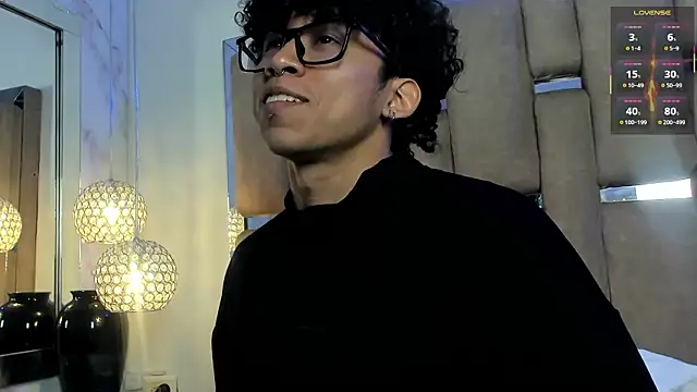 AkazaBoy  online show from February 24, 5:05 am