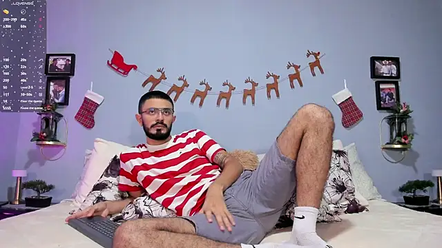 ETHAN ADAM online show from December 3, 2:05 pm