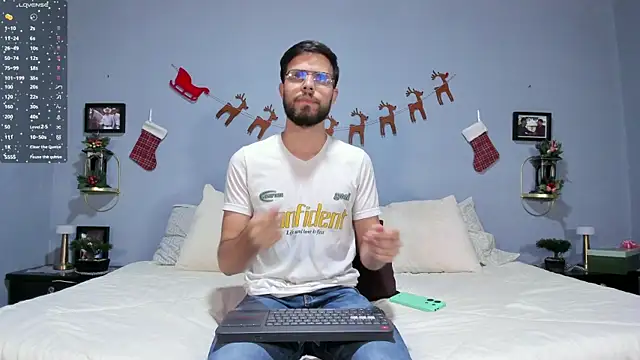 ETHAN ADAM online show from December 26, 11:24 pm