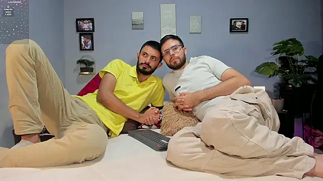 ETHAN ADAM online show from March 21, 1:45 pm