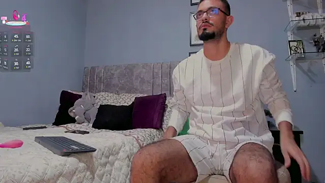 ETHAN ADAM online show from February 20, 1:02 am