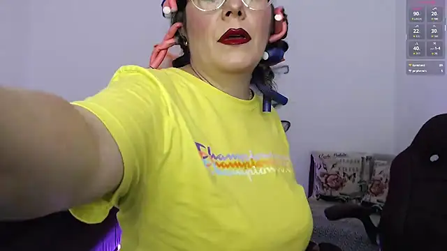 Snapshot of Serenay_ chatting on October 31, 5:03 pm Serenay online show from October 31, 5:03 pm