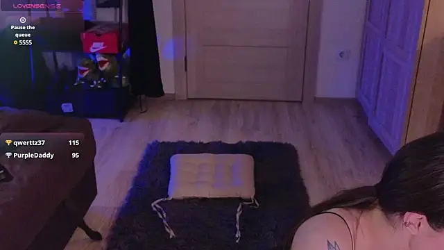 Space X Roxy  online show from December 1, 11:04 pm