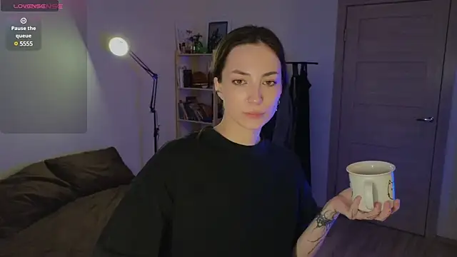 Space X Roxy  online show from December 5, 7:38 pm