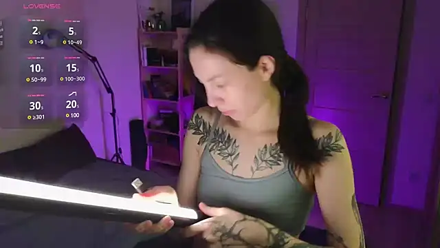 Space X Roxy  online show from January 13, 7:53 pm