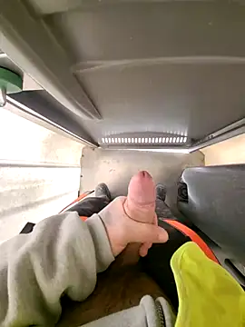 Snapshot of omarito100 chatting on November 28, 10:40 am omarito100 online show from November 28, 10:40 am