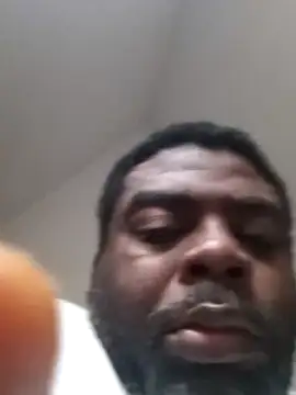 Snapshot of SLOWSTRO chatting on February 12, 4:55 pm SLOWSTRO online show from February 12, 4:55 pm