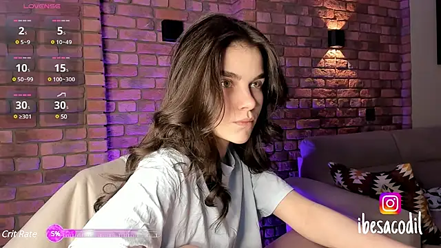 Snapshot of adriana_allien chatting on January 20, 10:37 pm adriana allien online show from January 20, 10:37 pm