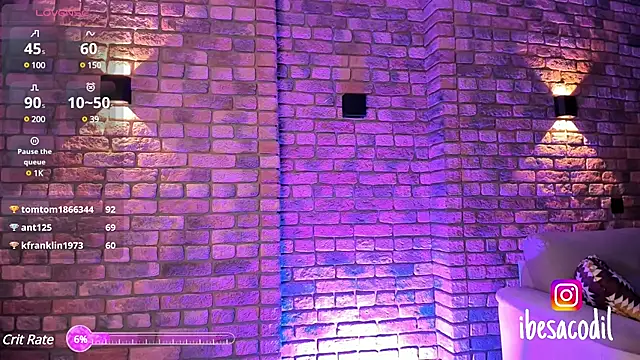 Snapshot of adriana_allien chatting on February 18, 1:54 am adriana allien online show from February 18, 1:54 am