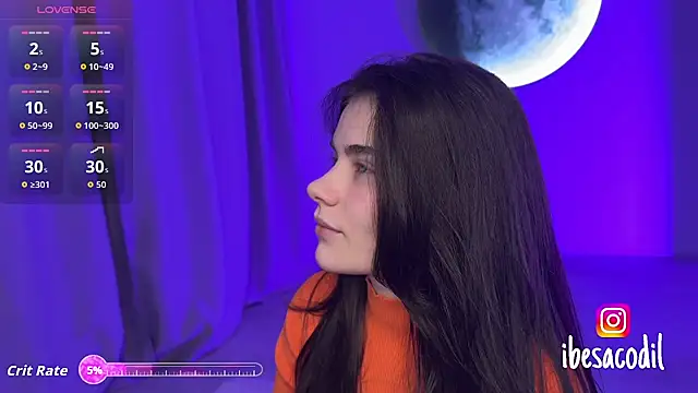 Snapshot of adriana_allien chatting on April 21, 10:34 pm adriana allien online show from April 21, 10:34 pm